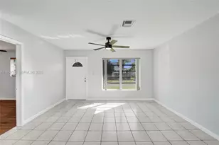 7601 Farragut St, Hollywood, FL 33024 - Photo 9