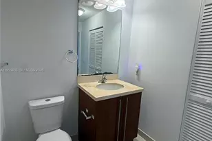 1111 SW 1st Ave, Miami, FL 33130 - Photo 9