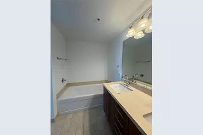 1111 SW 1st Ave #2717-N, Miami, FL 33130 - Photo 7