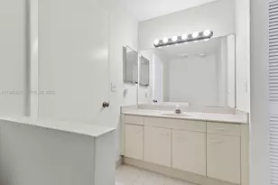 10738 N Saratoga Dr, Cooper City, FL 33026 - Photo 21