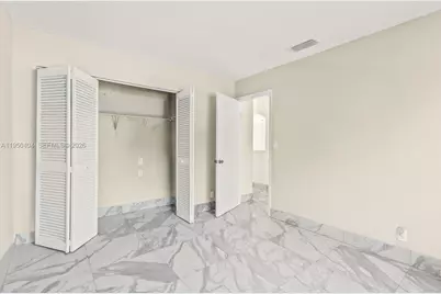 10738 N Saratoga Dr, Cooper City, FL 33026 - Photo 17