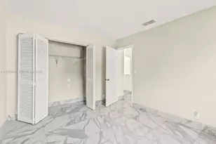 10738 N Saratoga Dr, Cooper City, FL 33026 - Photo 17