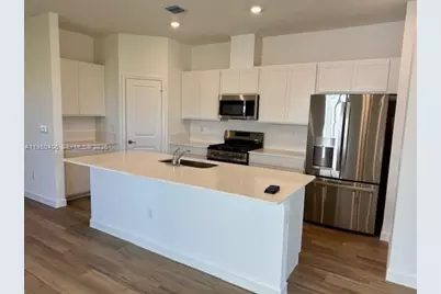 19488 Whispering Creek Rd, Loxahatchee, FL 33470 - Photo 3
