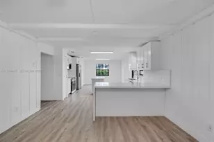 14230 SW 14th St, Davie, FL 33325 - Photo 11