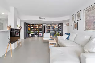 100 Golden Isles Dr, Hallandale Beach, FL 33009 - Photo 17