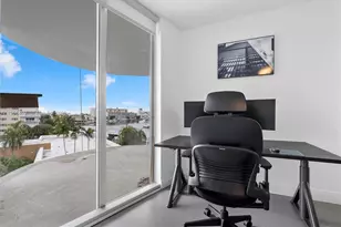 100 Golden Isles Dr, Hallandale Beach, FL 33009 - Photo 31