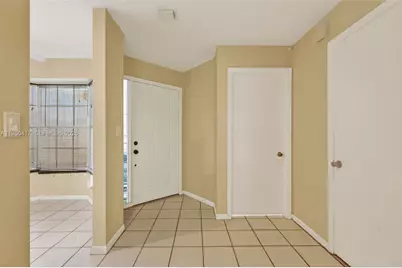 7033 Woodmont Way, Tamarac, FL 33321 - Photo 7