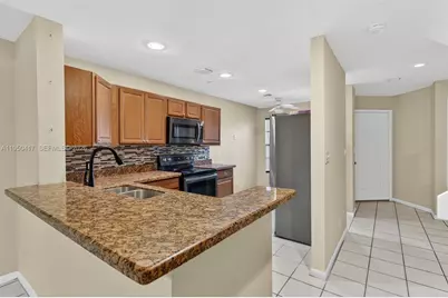 7033 Woodmont Way, Tamarac, FL 33321 - Photo 13