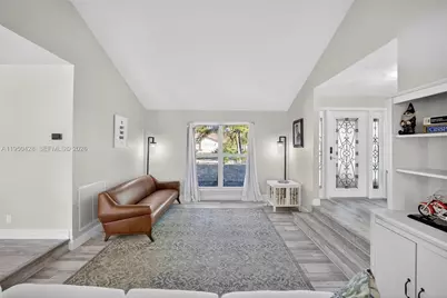 9090 NW 11th Ct, Plantation, FL 33322 - Photo 15