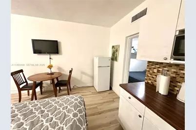 26 Diplomat Pkwy #2325, Hallandale Beach, FL 33009 - Photo 7