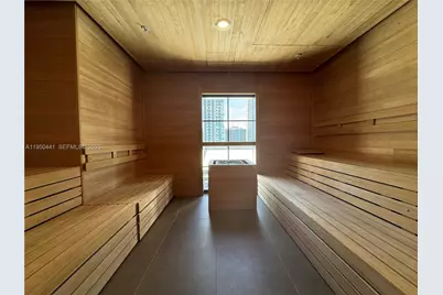 159 NE 6th St #2810, Miami, FL 33132 - Photo 35