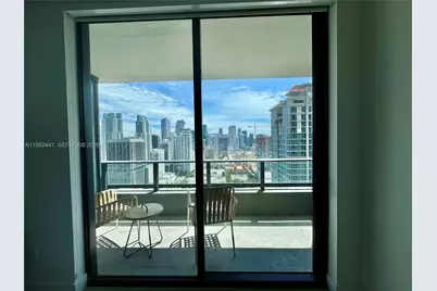159 NE 6th St #2810, Miami, FL 33132 - Photo 5