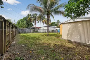 1498 NE 180th St, North Miami Beach, FL 33162 - Photo 35