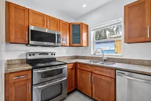 1498 NE 180th St, North Miami Beach, FL 33162 - Photo 13