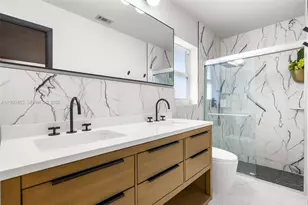 10366 NW 15th St, Coral Springs, FL 33071 - Photo 7