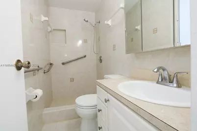 2982 NW 95th St, Miami, FL 33147 - Photo 21