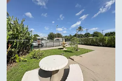 2982 NW 95th St, Miami, FL 33147 - Photo 3