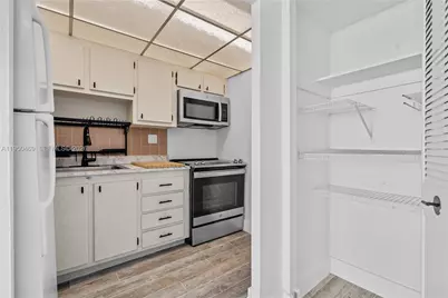 250 174th St #410, Sunny Isles Beach, FL 33160 - Photo 9