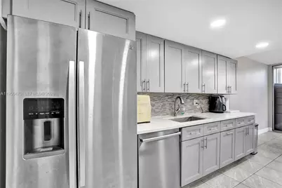 9451 Live Oak Pl #102, Davie, FL 33324 - Photo 15