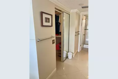 3940 NW 42nd Ave #319, Lauderdale Lakes, FL 33319 - Photo 17