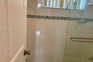 3940 NW 42nd Ave, Lauderdale Lakes, FL 33319 - Photo 19