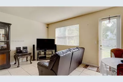 355 NE 31st Ave, Homestead, FL 33033 - Photo 11