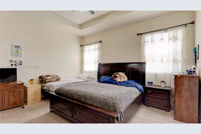 355 NE 31st Ave, Homestead, FL 33033 - Photo 37