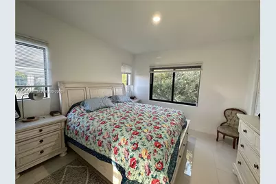 306 NW 11th Ct, Florida City, FL 33034 - Photo 13