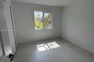 310 NW 6th St, Homestead, FL 33030 - Photo 5