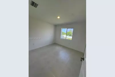 310 NW 6 St, Homestead, FL 33030 - Photo 9