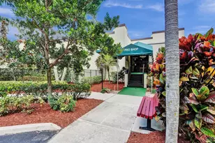 9451 Live Oak Pl, Davie, FL 33324 - Photo 17