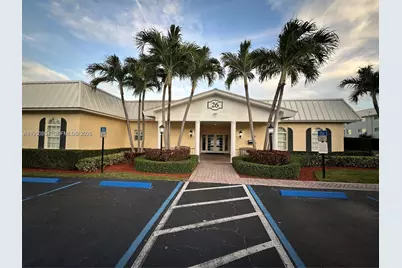 18 Colonial Club Dr #202, Boynton Beach, FL 33435 - Photo 15