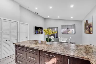 7579 W 31st Ave, Hialeah, FL 33018 - Photo 13