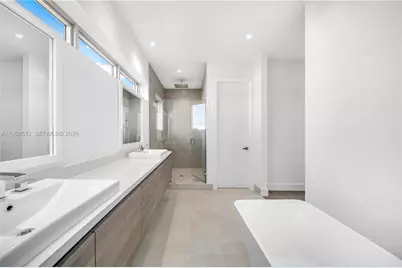 16720 N Botaniko Dr N, Weston, FL 33326 - Photo 13