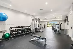 3250 W Stonebrook Cir, Davie, FL 33330 - Photo 57