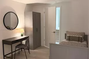 121 NE 34th St, Miami, FL 33137 - Photo 13
