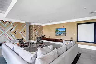 121 NE 34th St, Miami, FL 33137 - Photo 23
