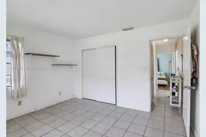 160 NW 34th St, Oakland Park, FL 33309 - Photo 21