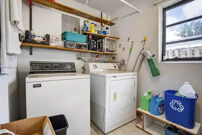 160 NW 34th St, Oakland Park, FL 33309 - Photo 23