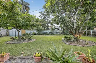 160 NW 34th St, Oakland Park, FL 33309 - Photo 29