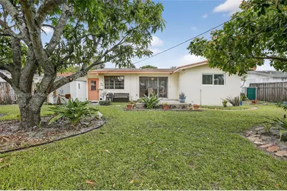 160 NW 34th St, Oakland Park, FL 33309 - Photo 3