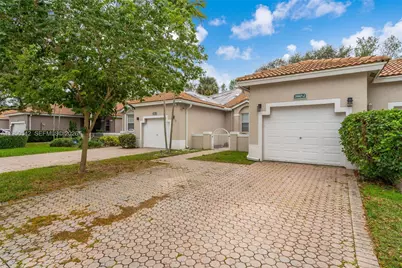 7980 S Aragon Blvd #2, Sunrise, FL 33322 - Photo 1