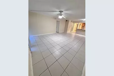 430 Commodore Dr #104, Plantation, FL 33325 - Photo 17