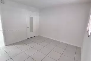 430 Commodore Dr, Plantation, FL 33325 - Photo 13