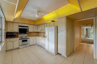 806 Cypress Grove Ln, Pompano Beach, FL 33069 - Photo 7