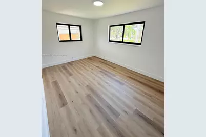 9305 NW 14th Ave, Miami, FL 33147 - Photo 13