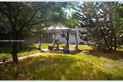 1821 Harding St #1-2, Hollywood, FL 33020 - Photo 17