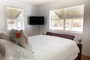 1821 Harding St, Hollywood, FL 33020 - Photo 7