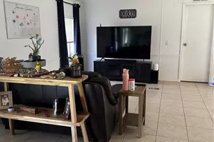 6238 Candlewood Dr, Zephyrhills, FL 33544 - Photo 5