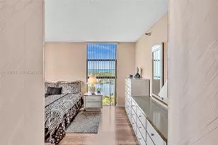 20505 E Country Club Dr, Aventura, FL 33180 - Photo 25